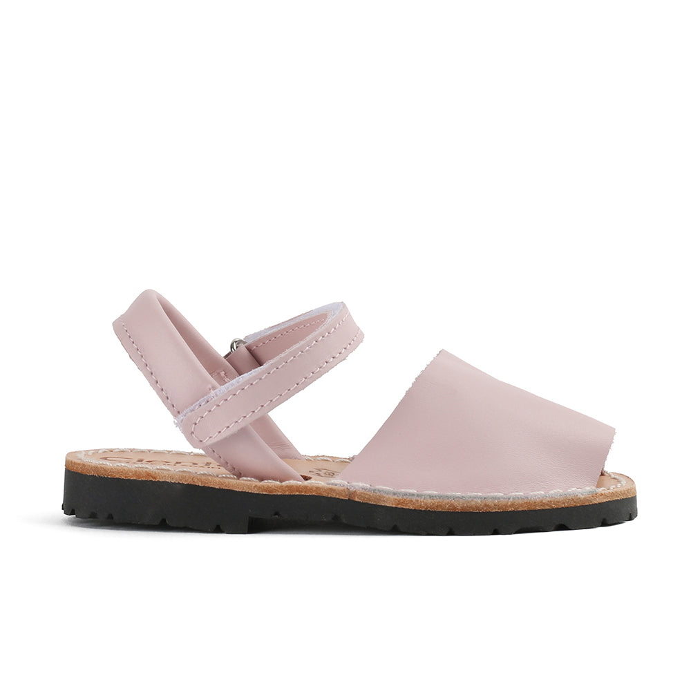 Cienta Kids Menorquina Sandals (Light Pink)